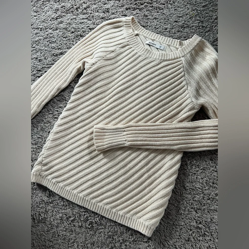 Old Navy Cream Ribbed Crew Neck Sweater - Picture 4 of 9